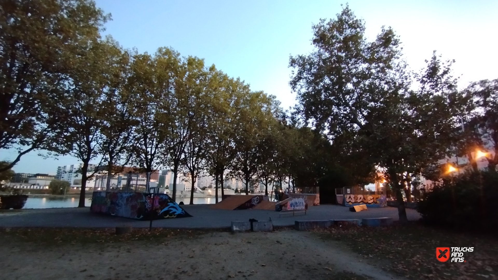 Asnières-sur-Seine skatepark